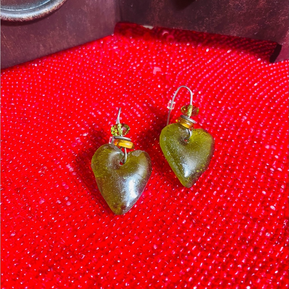 ❗️❗️SALE❗️❗️NWT Nordstrom drop ❤️ cut glass earrings